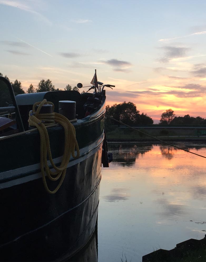 Hotel barge in Champagne